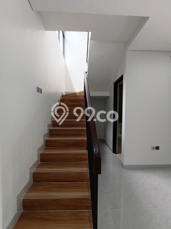 Jual Rumah Luas Elegan Dengan View Cantik di BSD, Tangerang Jual Rumah Luas Elegan Dengan View Cantik di BSD, Tangerang