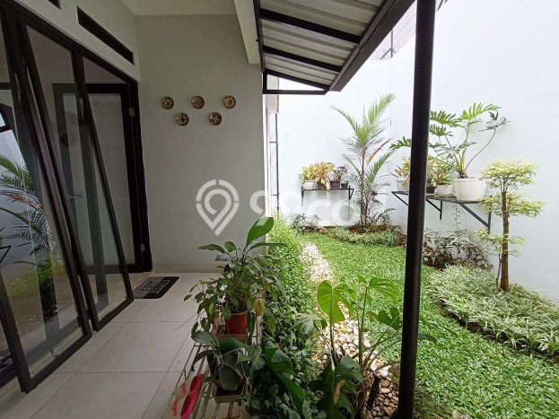 Rumah Elit Modern Siap Huni di BSD Tangerang Rumah Elit Modern Siap Huni di BSD Tangerang