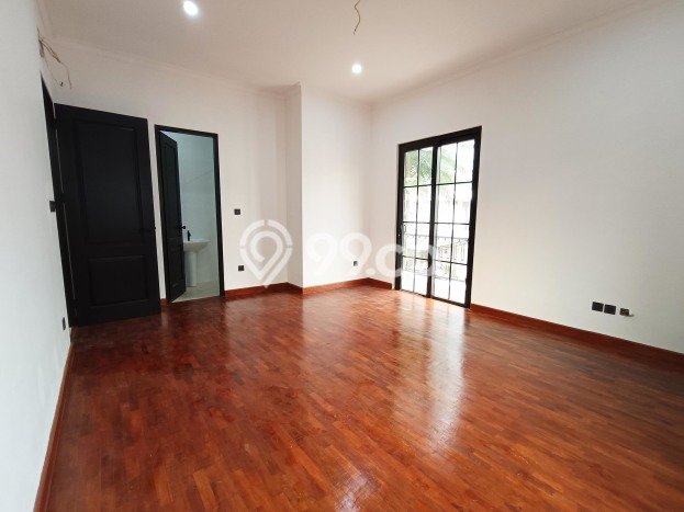 Rumah Elit Modern Tanpa Renovasi di BSD Tangerang Rumah Elit Modern Tanpa Renovasi di BSD Tangerang