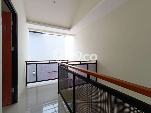Dijual Rumah Minimalis Bagus Punya 3 KT di BSD Tangerang Selatan SHM Dijual Rumah Minimalis Bagus Punya 3 KT di BSD Tangerang Selatan SHM