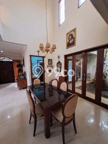 Rumah Elit Modern Siap Huni di BSD Tangerang Rumah Elit Modern Siap Huni di BSD Tangerang