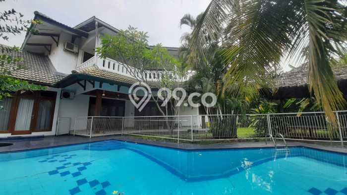 Ready to Use! Premium House LT 912m2 Desain Elegan di Kemang Ready to Use! Premium House LT 912m2 Desain Elegan di Kemang