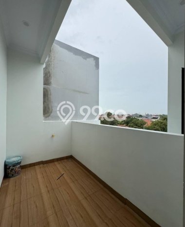 Rumah Elit Modern Siap Huni di Cipedak Jakarta Selatan Rumah Elit Modern Siap Huni di Cipedak Jakarta Selatan