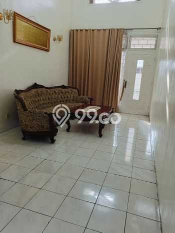 For Sale! Luxury House LT 220m2 Desain Elegan di Pondok Indah For Sale! Luxury House LT 220m2 Desain Elegan di Pondok Indah