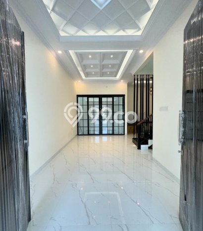 Rumah Elit Modern Siap Huni di Cipedak Jakarta Selatan Rumah Elit Modern Siap Huni di Cipedak Jakarta Selatan