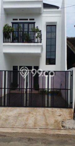 For Sale Rumah 3 Kamar Lokasi Strategis Bagus dan Strategis di Cinere For Sale Rumah 3 Kamar Lokasi Strategis Bagus dan Strategis di Cinere
