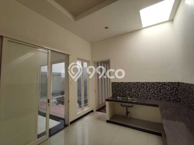 Jual Rumah Luas Elegan Dengan View Eksklusif di Citraland, Surabaya Jual Rumah Luas Elegan Dengan View Eksklusif di Citraland, Surabaya