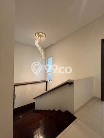 Jual Rumah Luas Megah Dengan View Eksklusif di Lebak Bulus, Jakarta Selatan Jual Rumah Luas Megah Dengan View Eksklusif di Lebak Bulus, Jakarta Selatan