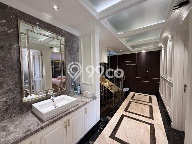Best Deal Hunian Mewah Ideal dan Luas di Menteng, Jakarta Pusat Best Deal Hunian Mewah Ideal dan Luas di Menteng, Jakarta Pusat