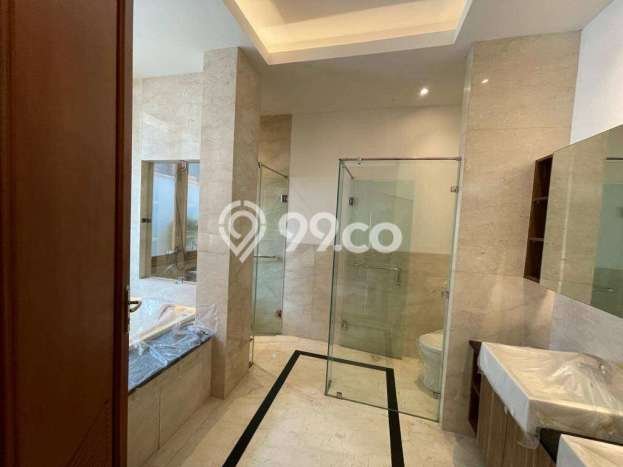 Dijual Rumah Luas Elegan Dengan View Eksklusif di Pondok Indah, Jakarta Selatan Dijual Rumah Luas Elegan Dengan View Eksklusif di Pondok Indah, Jakarta Selatan