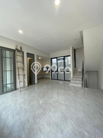 Ready to Use! Luxury House LT 84m2 Desain Modern di BSD Ready to Use! Luxury House LT 84m2 Desain Modern di BSD