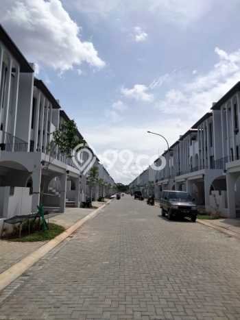 Dijual Rumah Mewah Elegan Dengan View Cantik di BSD, Tangerang Dijual Rumah Mewah Elegan Dengan View Cantik di BSD, Tangerang