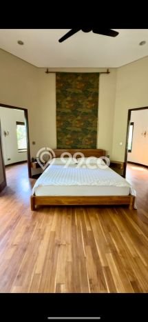 Vila Kawasan , Area 1240m2m², Dekat ke Fasilitas Umum Vila Kawasan , Area 1240m2m², Dekat ke Fasilitas Umum