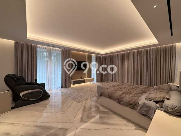 Rumah Luxury Modern Tanpa Renovasi di BSD Tangerang Rumah Luxury Modern Tanpa Renovasi di BSD Tangerang