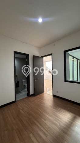 Hunian Eksklusif Siap Huni LT 144m2 di BSD, Tangerang Selatan Hunian Eksklusif Siap Huni LT 144m2 di BSD, Tangerang Selatan