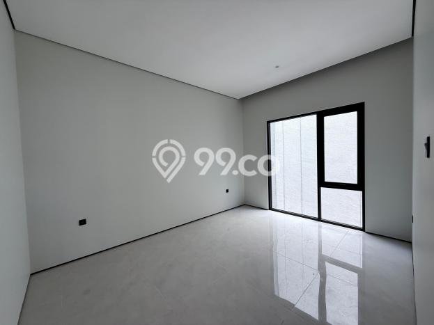 Siap Huni Rumah Mewah 4 Kamar di BSD Dekat ke Mana Pun Siap Huni Rumah Mewah 4 Kamar di BSD Dekat ke Mana Pun