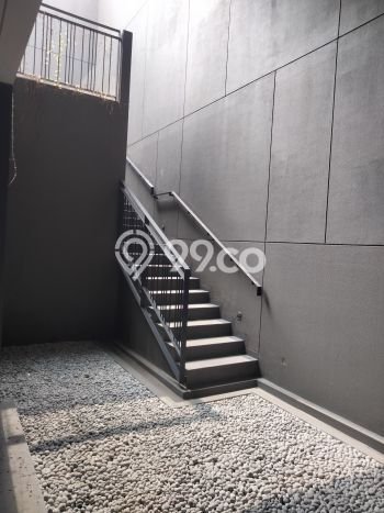 Rumah Luxury Modern Siap Huni di BSD Tangerang Rumah Luxury Modern Siap Huni di BSD Tangerang