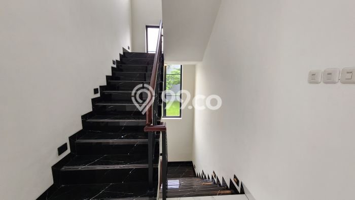 Dijual Rumah Elit Exclusive di BSD, Tangerang Selatan Dijual Rumah Elit Exclusive di BSD, Tangerang Selatan