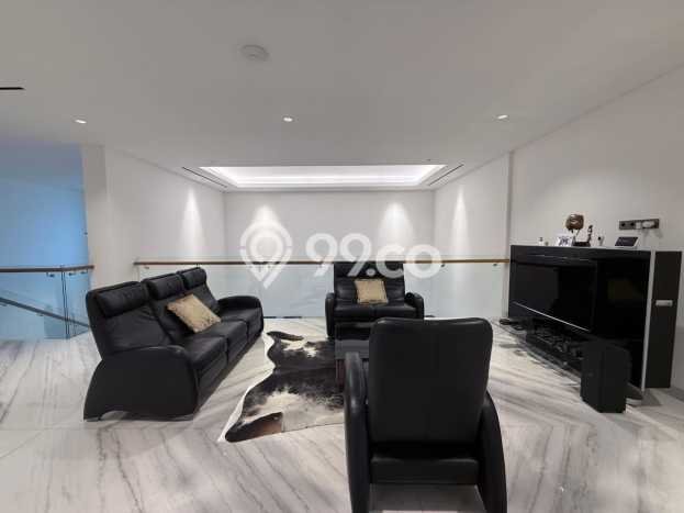 Rumah Luxury Modern Tanpa Renovasi di BSD Tangerang Rumah Luxury Modern Tanpa Renovasi di BSD Tangerang