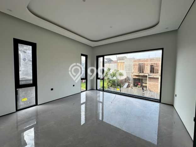 Rumah Siap Huni di BSD, Tangerang Selatan, LT 208m² Bangunan 245m² Rumah Siap Huni di BSD, Tangerang Selatan, LT 208m² Bangunan 245m²