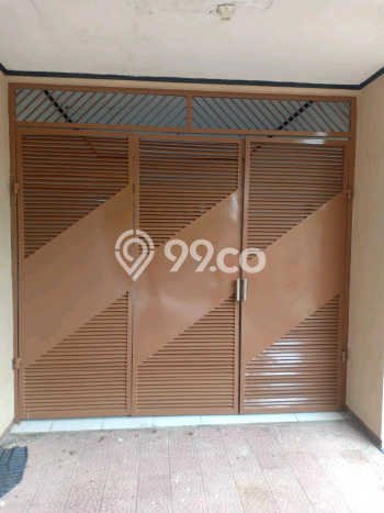 Rumah kawasan Tenggilis Mejoyo, Surabaya, LT 300m2m² LB 200m2m² Rumah kawasan Tenggilis Mejoyo, Surabaya, LT 300m2m² LB 200m2m²