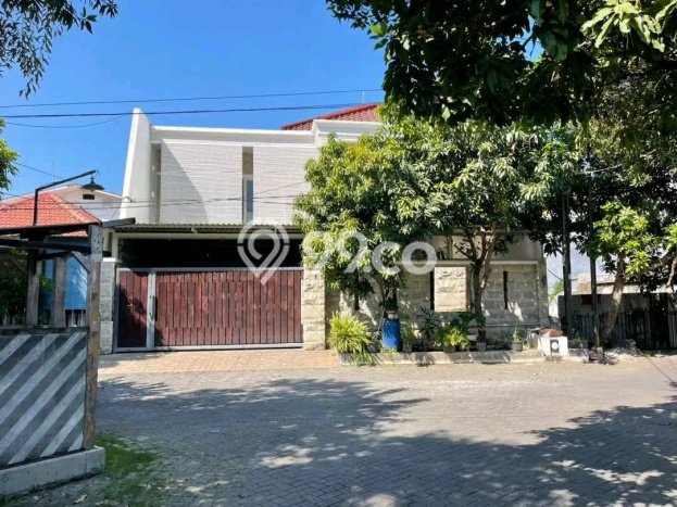 HARGA SPECIAL! Rumah Asri area , Surabaya, LT 270m2m² Bangunan 280m2m² BISA KPR! HARGA SPECIAL! Rumah Asri area , Surabaya, LT 270m2m² Bangunan 280m2m² BISA KPR!