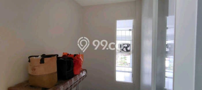 Kesempatan Investasi LT 135m2m² / LB 150m2m² di Lokasi Strategis , Surabaya Kesempatan Investasi LT 135m2m² / LB 150m2m² di Lokasi Strategis , Surabaya
