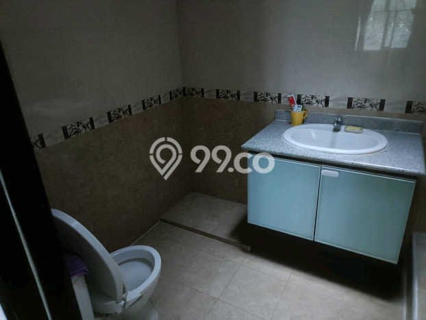 HARGA SPECIAL! Rumah Asri area , Surabaya, LT 270m2m² Bangunan 280m2m² BISA KPR! HARGA SPECIAL! Rumah Asri area , Surabaya, LT 270m2m² Bangunan 280m2m² BISA KPR!