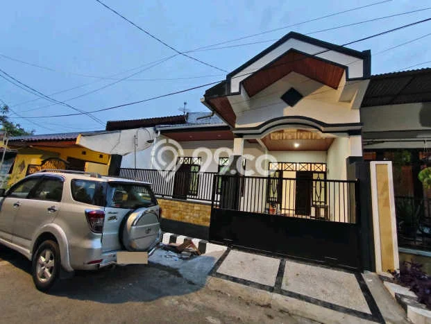 Disewakan segera hunian minimalis strategis 3 Kamar di Rungkut, Surabaya Disewakan segera hunian minimalis strategis 3 Kamar di Rungkut, Surabaya