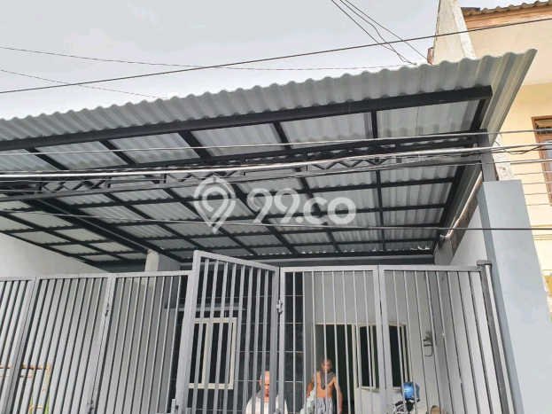 Rumah Nyaman area , Surabaya, Luas 120m2m² Bangunan 200m2m² Rumah Nyaman area , Surabaya, Luas 120m2m² Bangunan 200m2m²