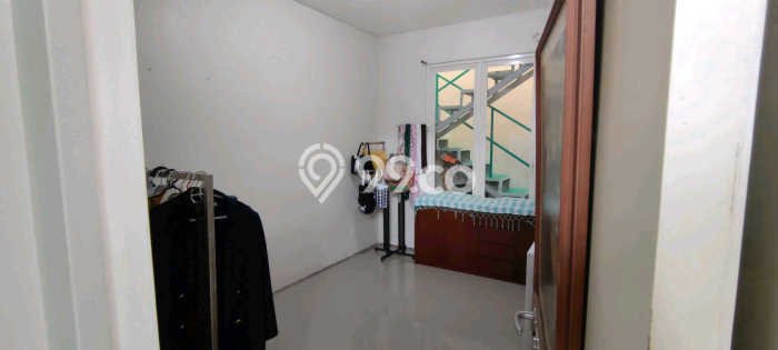 Kesempatan Investasi LT 135m2m² / LB 150m2m² di Lokasi Strategis , Surabaya Kesempatan Investasi LT 135m2m² / LB 150m2m² di Lokasi Strategis , Surabaya