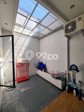 Siap Huni Rumah Mewah 4 Kamar di Wiyung Dekat ke Mana Saja Siap Huni Rumah Mewah 4 Kamar di Wiyung Dekat ke Mana Saja