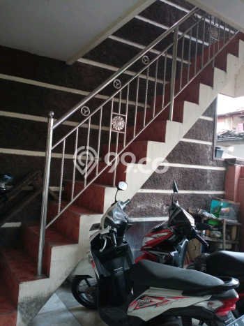Rumah Kost untuk Dijual di Wonokromo dengan 12 KT, 6 KM, Luas 250m2 Rumah Kost untuk Dijual di Wonokromo dengan 12 KT, 6 KM, Luas 250m2