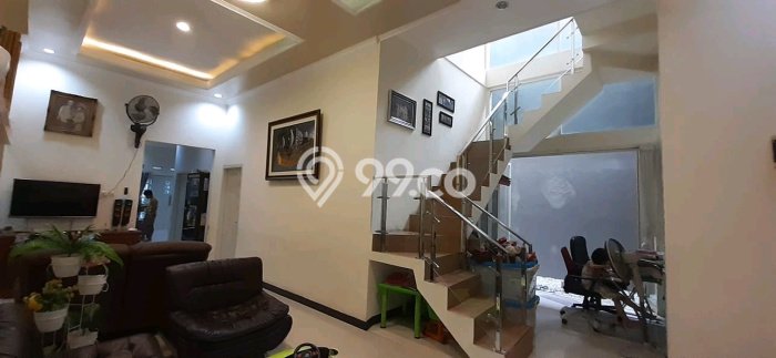 Dijual Rumah Kost di Kutisari, Surabaya, 0 KT, 11 KM, Bangunan 325m2 Dijual Rumah Kost di Kutisari, Surabaya, 0 KT, 11 KM, Bangunan 325m2