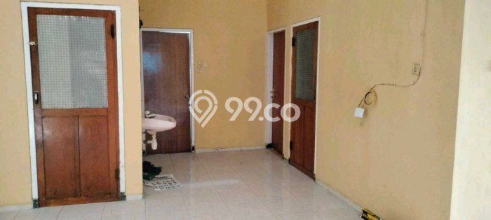 Rumah Sewa Surabaya LT 250m2 LB 250m2 Area Dharma Husada Rumah Sewa Surabaya LT 250m2 LB 250m2 Area Dharma Husada