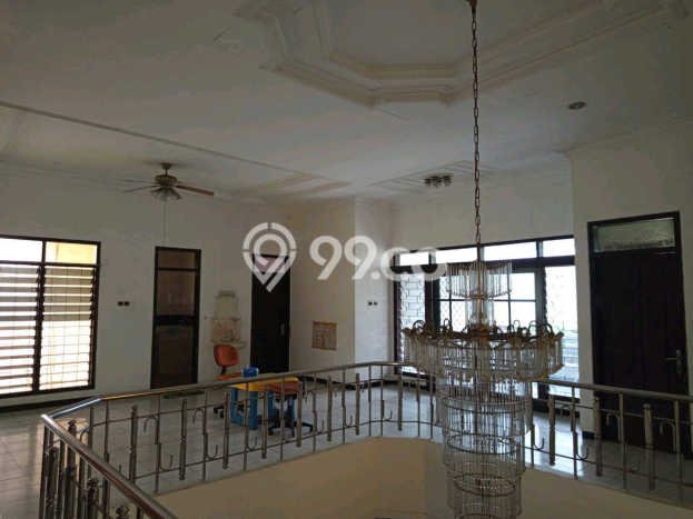 Ready to Use! Luxury House LT 450m2 Desain Elegan di Darmo permai Ready to Use! Luxury House LT 450m2 Desain Elegan di Darmo permai