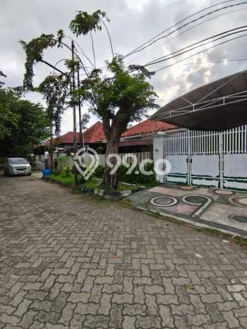 Rumah Luxury Modern Siap Huni di Tidar Surabaya Rumah Luxury Modern Siap Huni di Tidar Surabaya