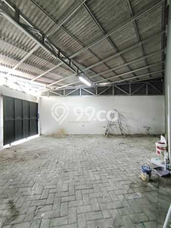 Disewakan Ruko di Pusat Kota Surabaya Ramai Strategis Disewakan Ruko di Pusat Kota Surabaya Ramai Strategis