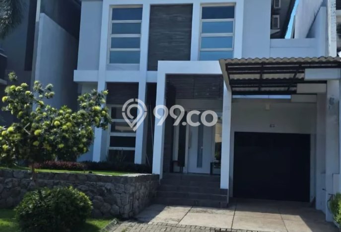 Lokasi strategis! Rumah siap pakai disewakan di Lakarsantri LB 200m2 Lokasi strategis! Rumah siap pakai disewakan di Lakarsantri LB 200m2