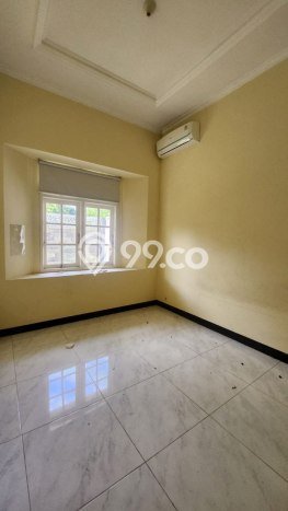 UNIT LANGKA! Rumah di Dharma Husada, 3 KT, Pemandangan Kota, LT 200m2m² LB 200m2m² UNIT LANGKA! Rumah di Dharma Husada, 3 KT, Pemandangan Kota, LT 200m2m² LB 200m2m²