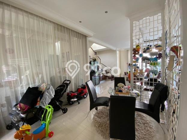 For Sale Rumah Mewah Exclusive di Mulyorejo, Surabaya For Sale Rumah Mewah Exclusive di Mulyorejo, Surabaya