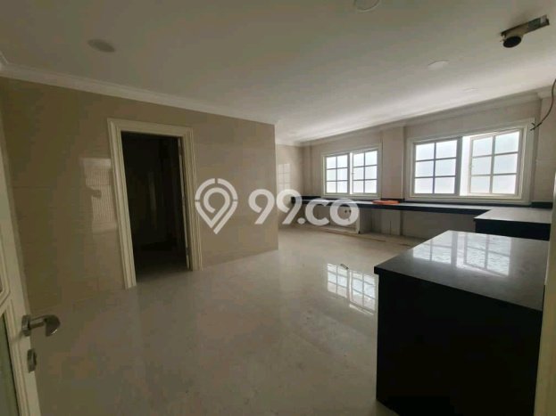 Rumah Luxury Modern Tanpa Renovasi di Galaxy Surabaya Rumah Luxury Modern Tanpa Renovasi di Galaxy Surabaya