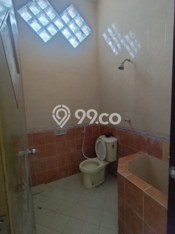 Disewakan! Rumah 3 Kamar Tidur &
2 Kamar Mandi di Dukuh Kupang, Surabaya Disewakan! Rumah 3 Kamar Tidur &
2 Kamar Mandi di Dukuh Kupang, Surabaya