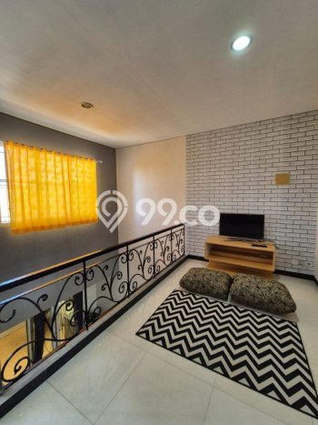 HUNIAN PILIHAN! Rumah di Pakuwon City, 3 KT, Area Strategis, Luas 180m2m² LB 180m2m² HUNIAN PILIHAN! Rumah di Pakuwon City, 3 KT, Area Strategis, Luas 180m2m² LB 180m2m²