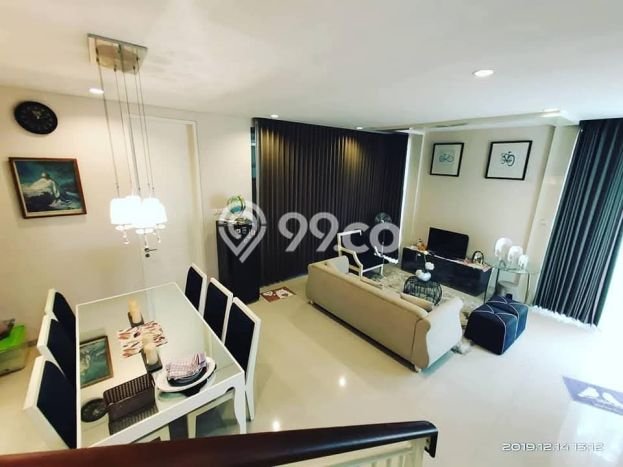 Lokasi strategis! Rumah siap pakai dikontrakkan di Mulyorejo LB 232m2 Lokasi strategis! Rumah siap pakai dikontrakkan di Mulyorejo LB 232m2