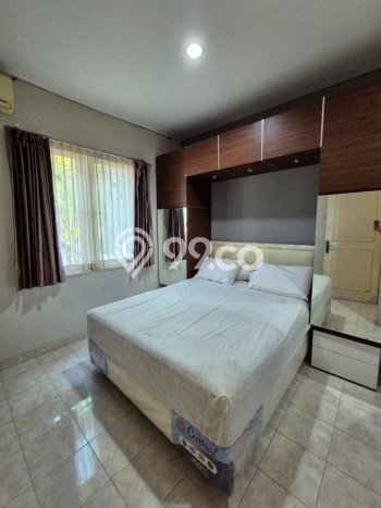 HUNIAN PILIHAN! Rumah di Pakuwon City, 3 KT, Area Strategis, Luas 180m2m² LB 180m2m² HUNIAN PILIHAN! Rumah di Pakuwon City, 3 KT, Area Strategis, Luas 180m2m² LB 180m2m²