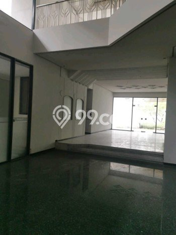 Disewakan Segera Rumah Kondisi Bagus di Area Genteng, Surabaya Disewakan Segera Rumah Kondisi Bagus di Area Genteng, Surabaya