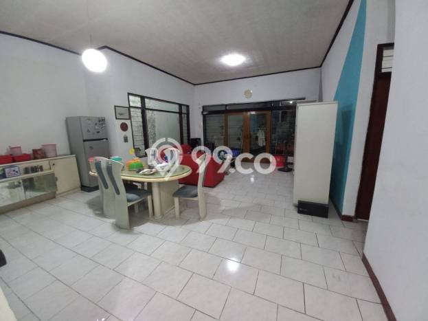 Rumah Luxury Modern Siap Huni di Dharma Husada Surabaya Rumah Luxury Modern Siap Huni di Dharma Husada Surabaya