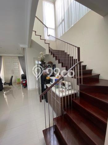 For Sale Rumah Mewah Exclusive di Mulyorejo, Surabaya For Sale Rumah Mewah Exclusive di Mulyorejo, Surabaya