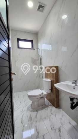 Rumah Modern 3 KT di Kedung Baruk Surabaya Unfurnished Rumah Modern 3 KT di Kedung Baruk Surabaya Unfurnished